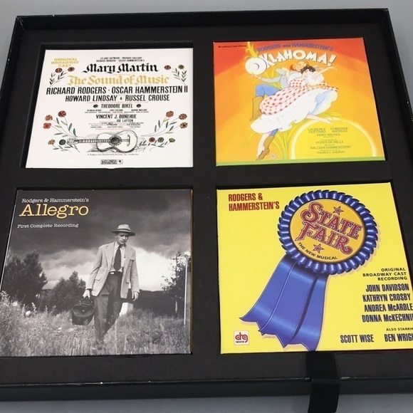 Rodgers & Hammerstein The Complete Broadway Musicals Boxed Set with Book - Picture 7 of 11